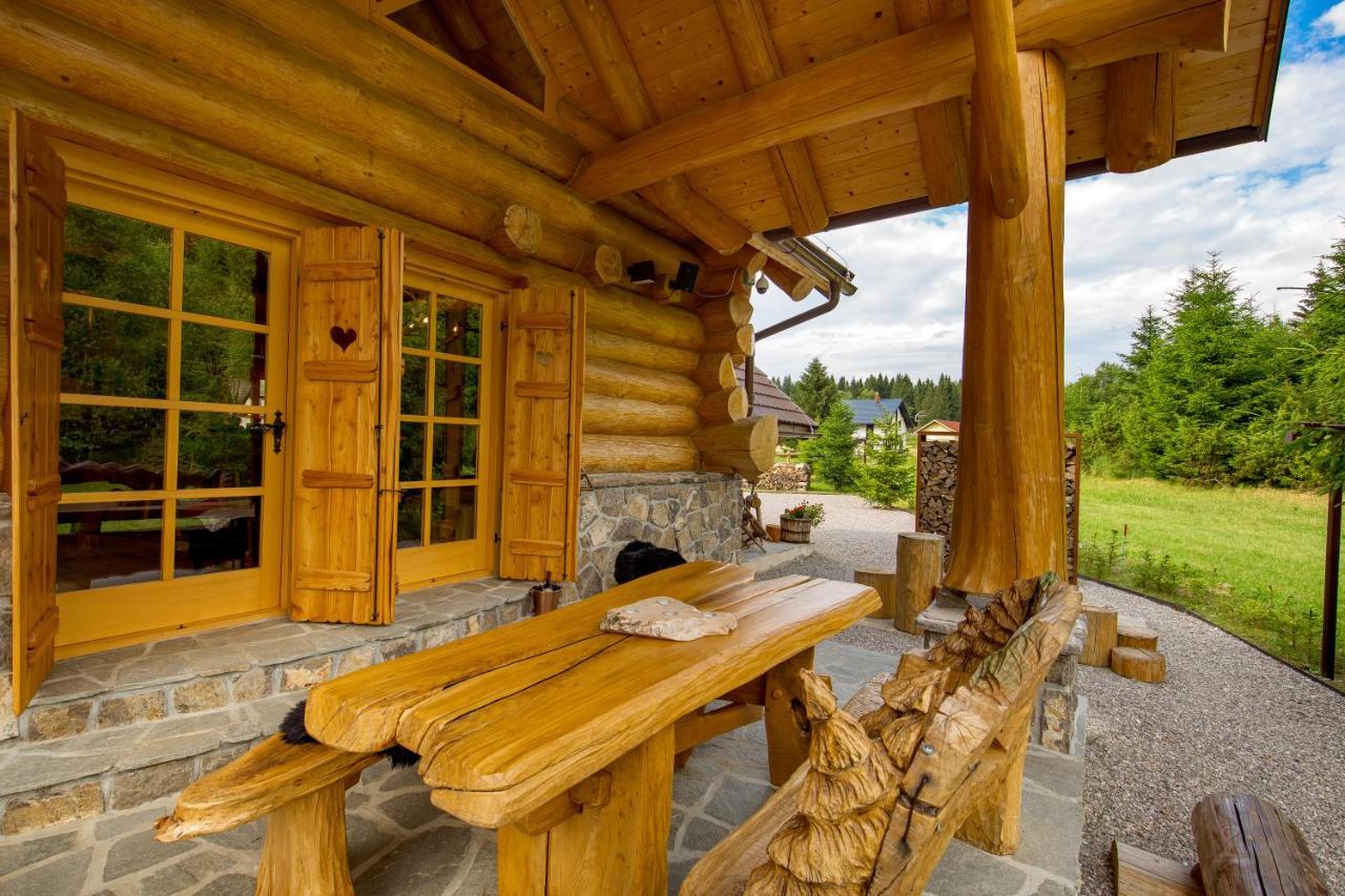 Kraljica Sume - Divjake Log Home Hlevci Exterior photo