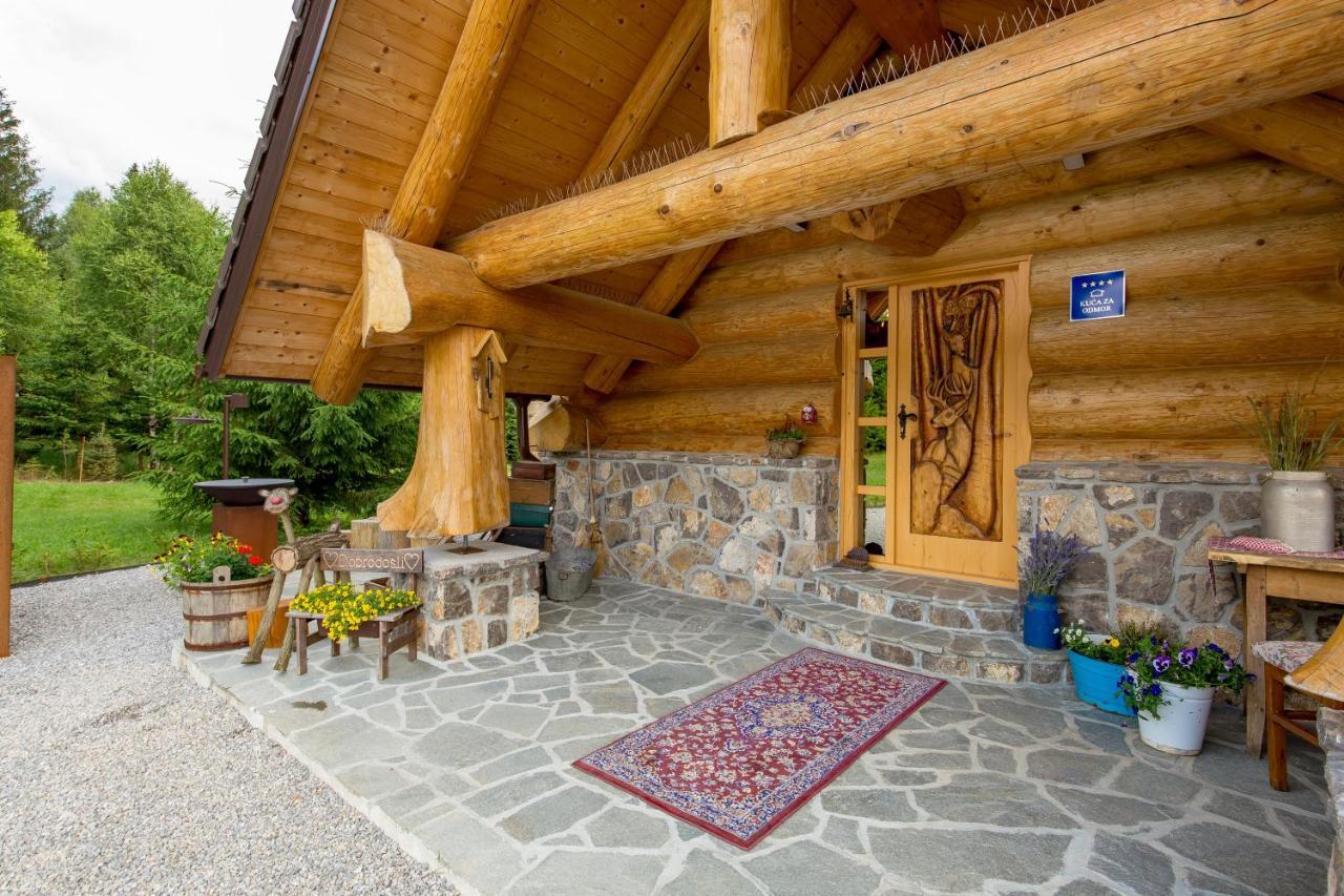 Kraljica Sume - Divjake Log Home Hlevci Exterior photo